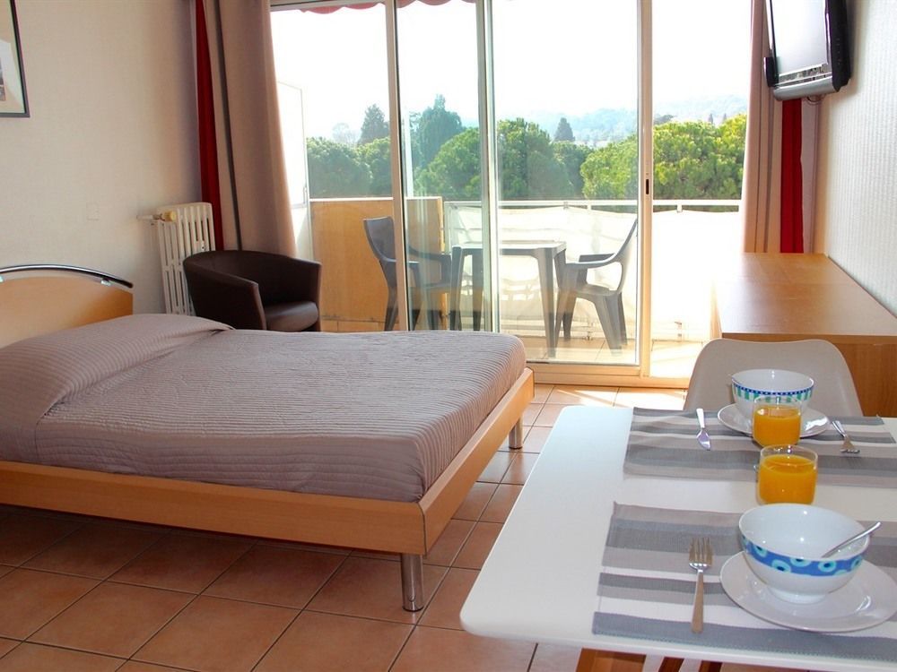 Residence Meublee Studiotel Cagnes-sur-Mer Eksteriør billede