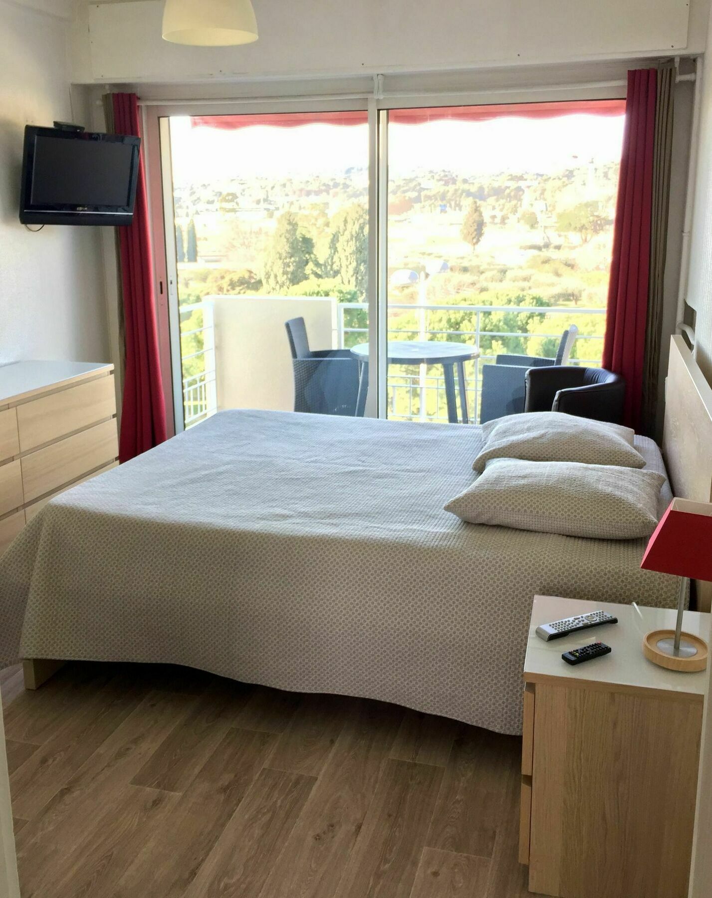 Residence Meublee Studiotel Cagnes-sur-Mer Eksteriør billede